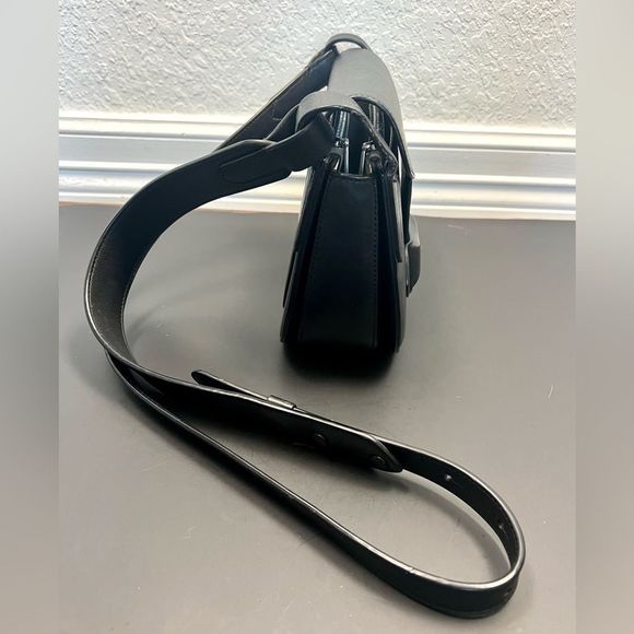 Michael Kors Daria Black Leather Saddle Crossbody Bag - Picture 3 of 16